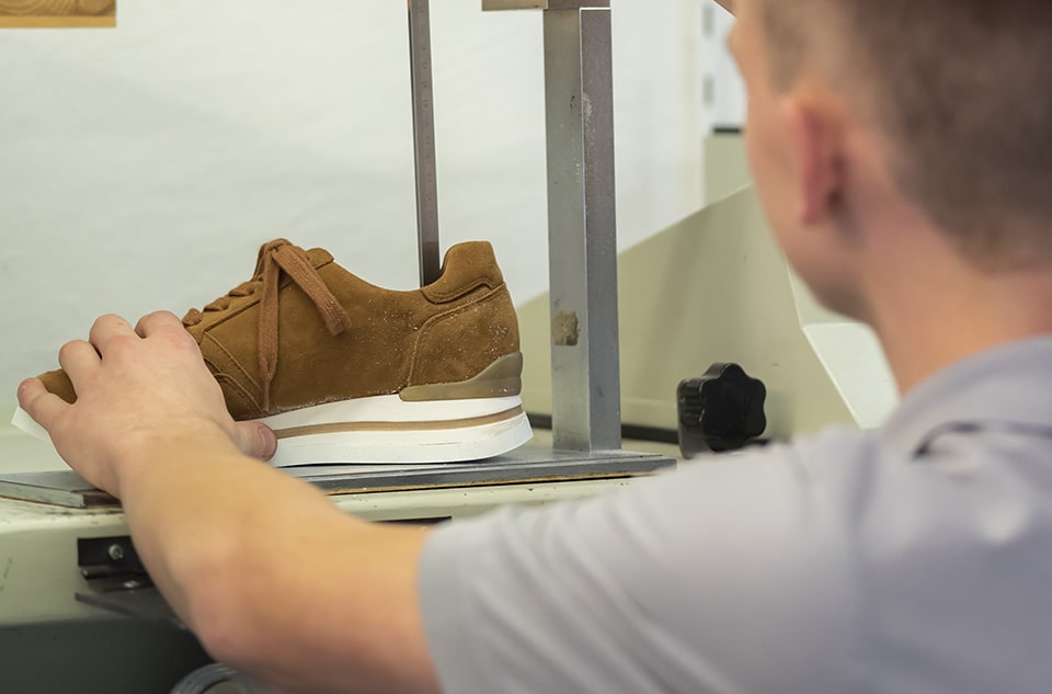 Zurichtung am Schuh, Schuhzurichtung bei Vogel Korbach